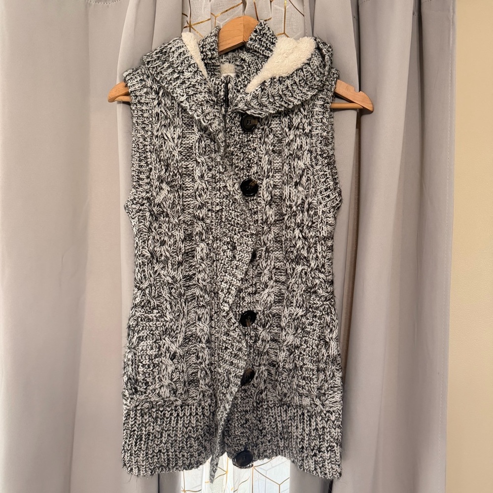 Ci Sono By Cavalini Women’s Hooded Vest Size Small | Preowned | V1